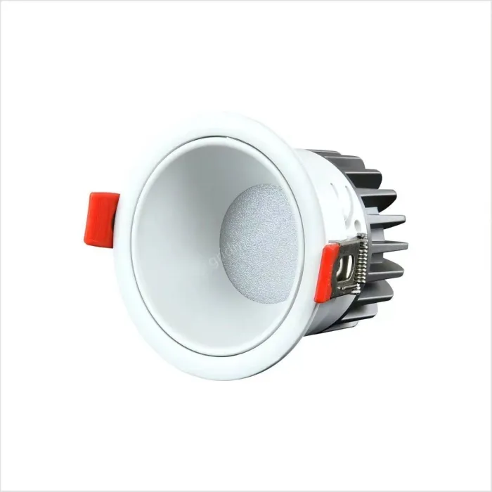 Downlight model: 7W white cup with an opening of 75mm 3000K Yingrui chip + bulkhead driver